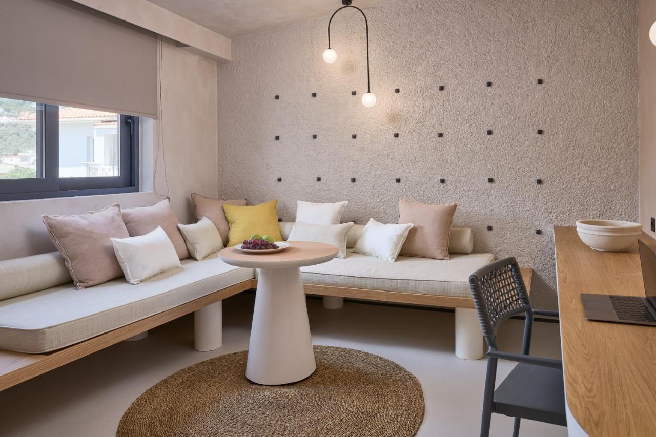 Senses Aparthotel 3*